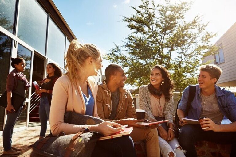 So sánh du học Canada và New Zealand