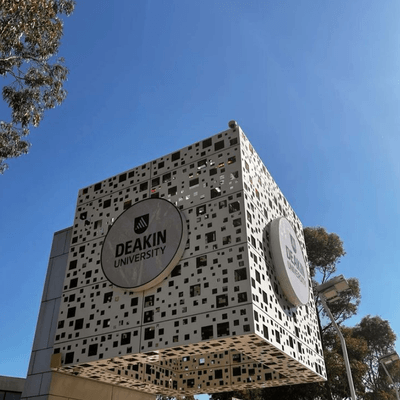 DEAKIN COLLEGE – KHỞI ĐẦU VỮNG CHẮC