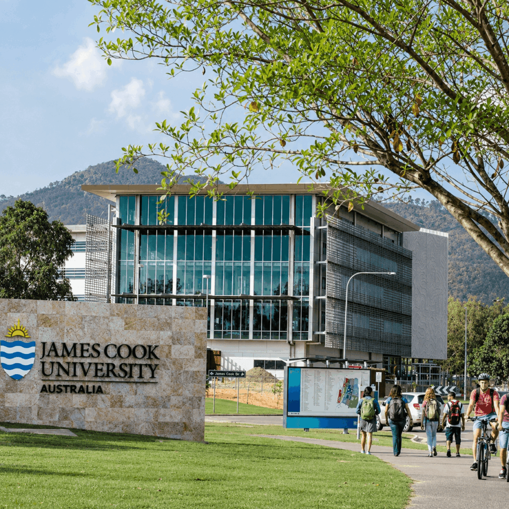 Trường Đại Học James Cook Úc