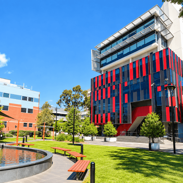 Học bổng Swinburne Úc